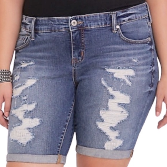 TORRID➕Destroyed Denim Boyfriend Bermuda Shorts - Picture 2 of 8